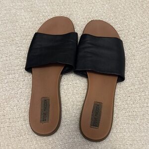 Steve Madden Black Slide Sandals with Tan Footbed